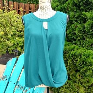 💥 3/$20 41 Hawthorne Medium Petite Sleeveless Blouse!